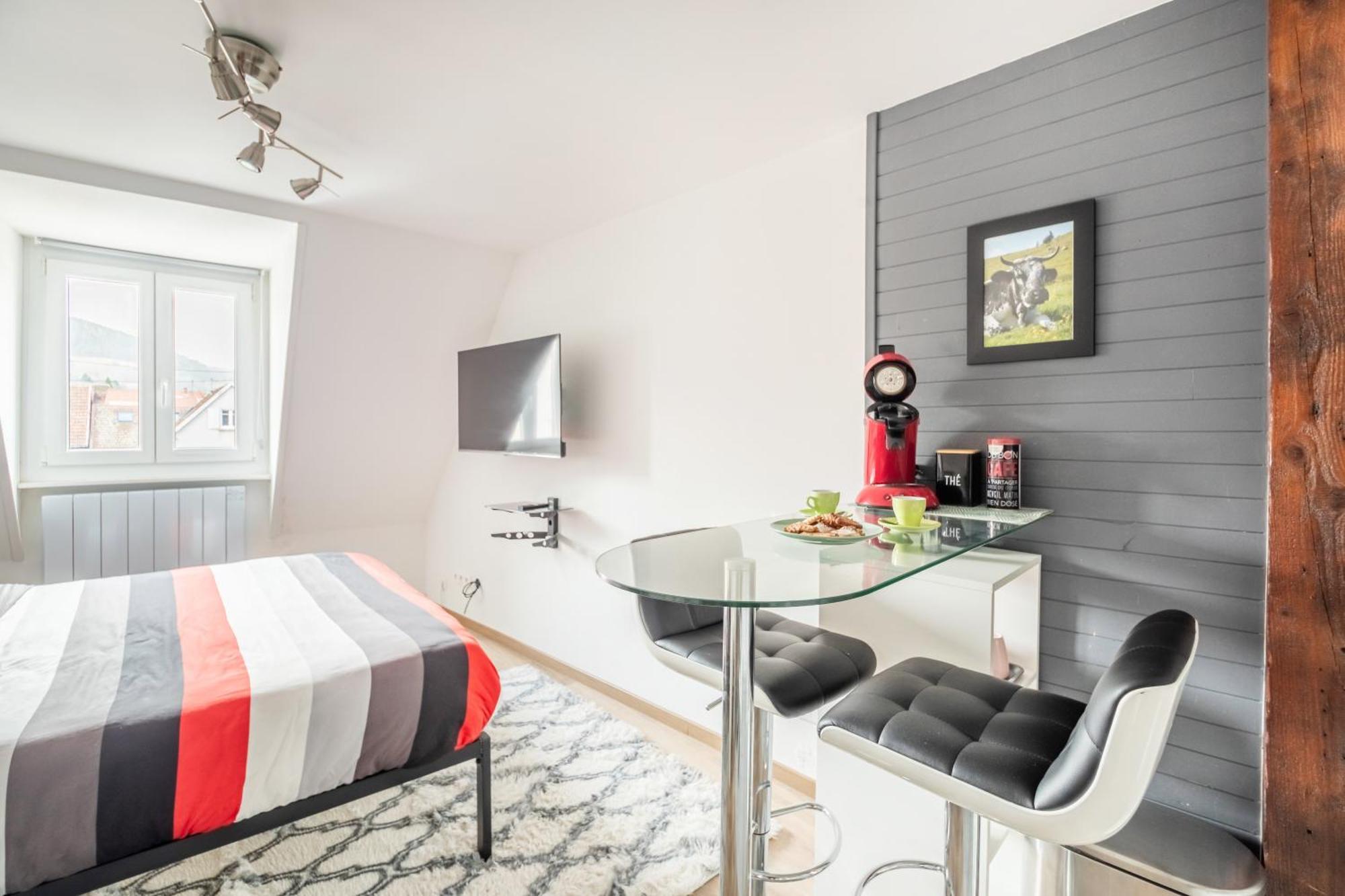 11 - Centre-ville - Cozy Apartment